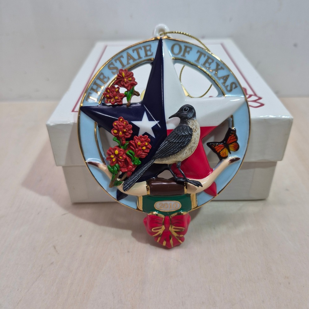 Danbury Mint 2010 The State of Texas Christmas Ornament Mockingbird Longhorn